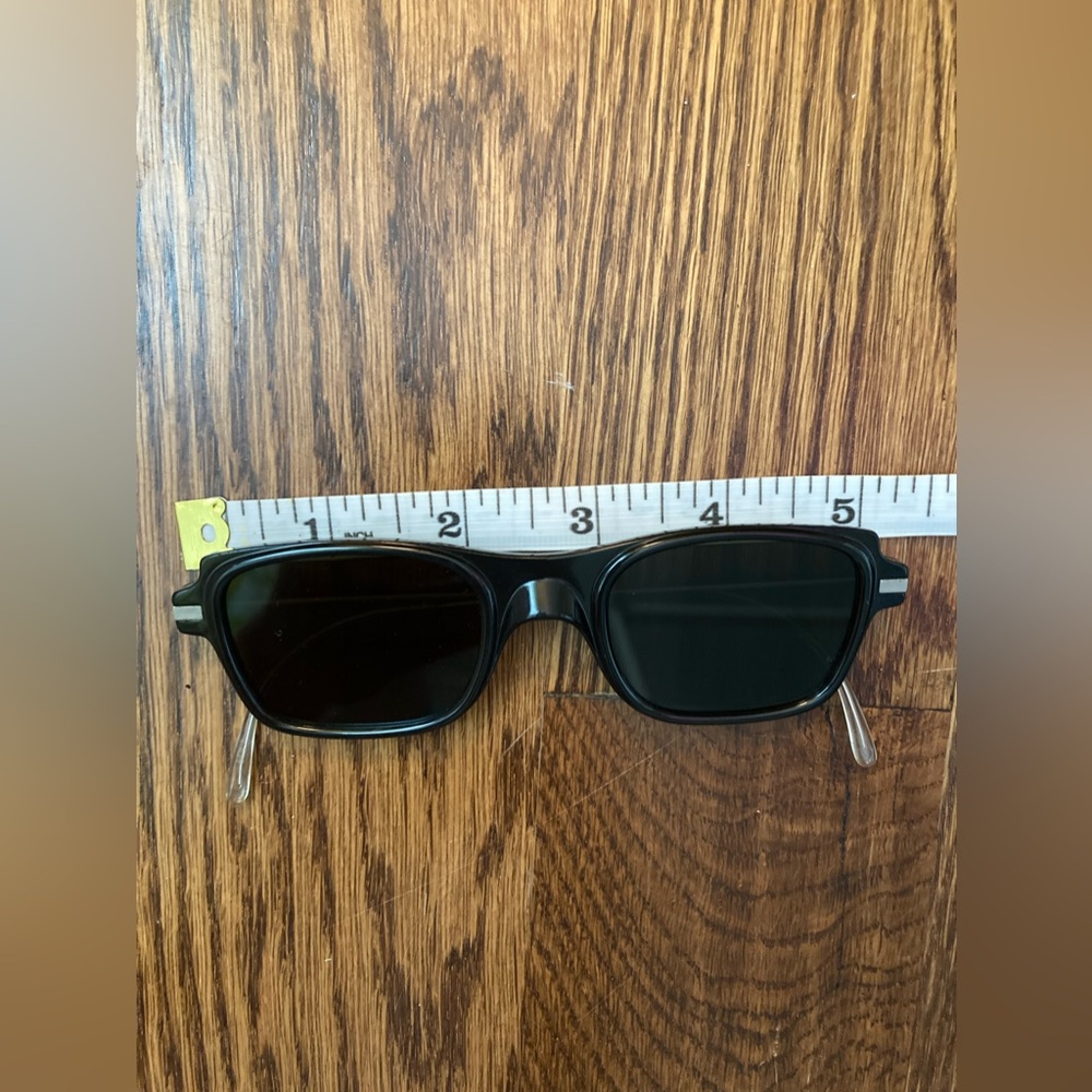 Rare Prada Wayfarer Sunglasses, Black Frame/Olive Lens, Made in Italy - Picture 3 of 9